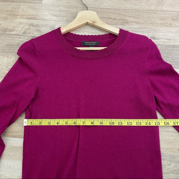 Banana Republic | Merino Pink Scalloped Sweater - Picture 5 of 8